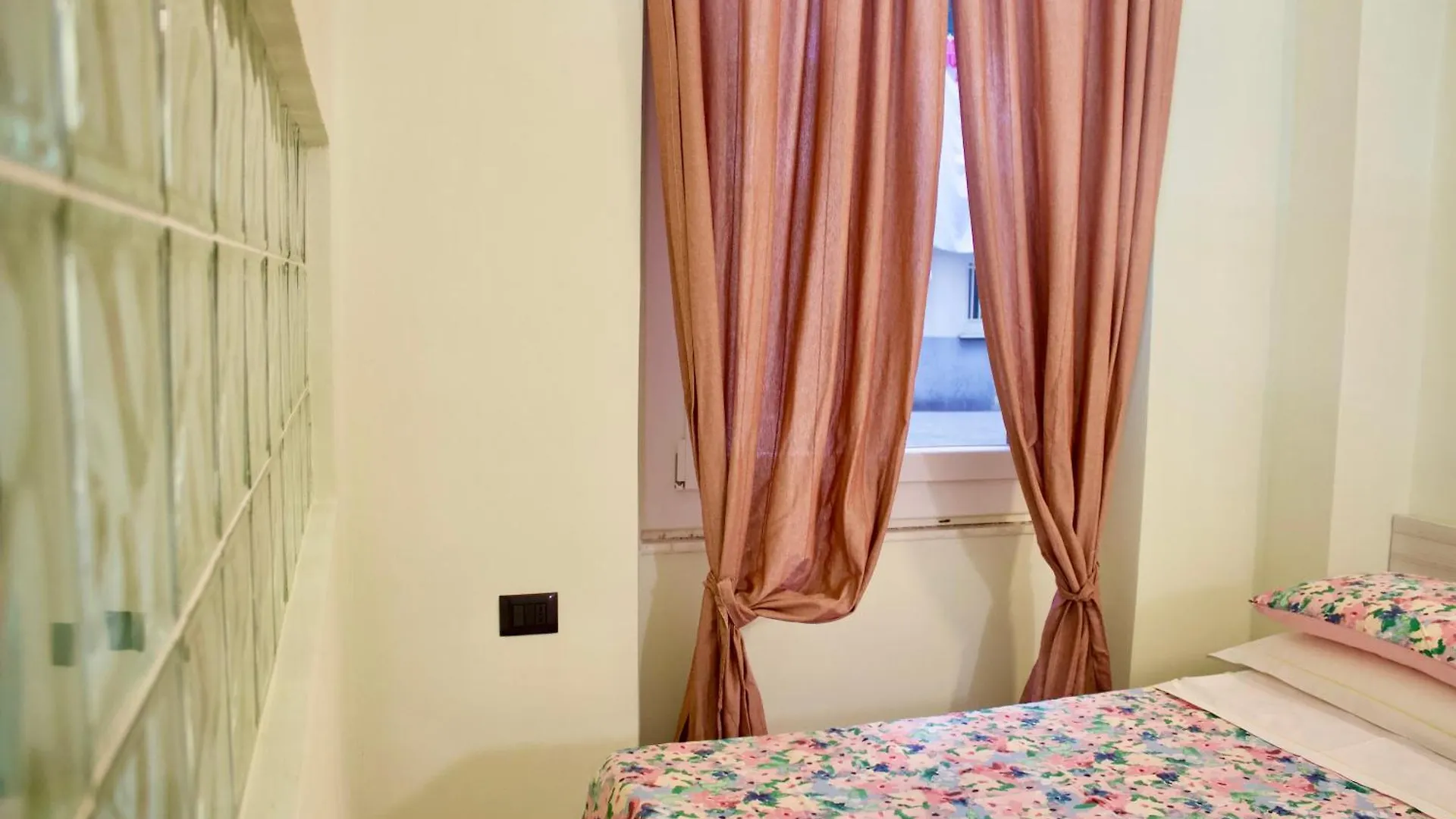 H2Ome- Bolzaneto 2 Camere Wifi Ac Genova Appartamento